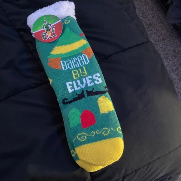 Elf Socks - Picture 1 of 3